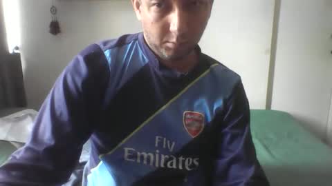 bucaramangahombre online show from October 19, 6:00 pm