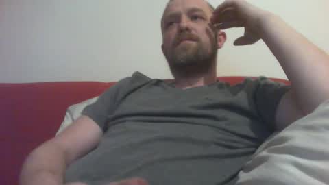 budgie1095 online show from January 5, 9:14 pm