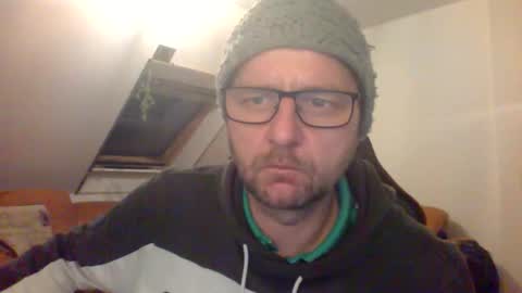 Lustmoilch83 online show from December 13, 8:37 pm