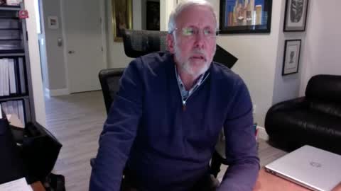 Snapshot of bustinout99 chatting on February 21, 10:37 pm afternoon wood online show from February 21, 10:37 pm