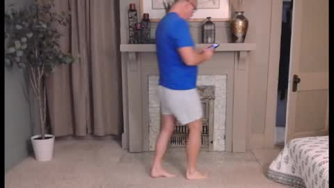 Miles online show from February 8, 9:36 pm