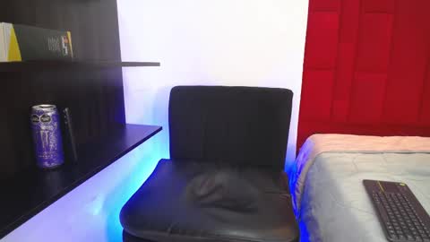 Snapshot of cady_hot chatting on September 9, 9:57 pm Cady online show from September 9, 9:57 pm