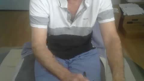 Snapshot of califun4u chatting on January 13, 5:55 pm califun4u online show from January 13, 5:55 pm