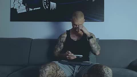 Calvin  online show from February 12, 7:58 am