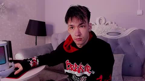 Calvin Owens online show from February 3, 3:20 am