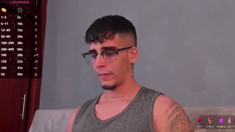   INDEPENDENT MODEL online show from January 19, 2:59 pm