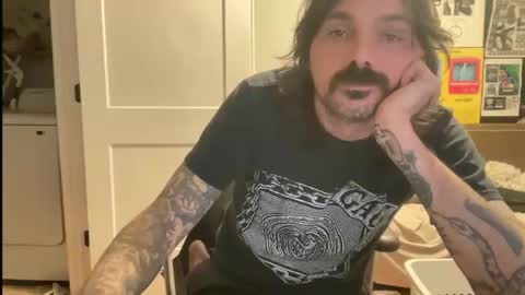 cantleavethehouse online show from January 13, 5:23 am