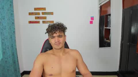 jones online show from December 13, 8:04 pm