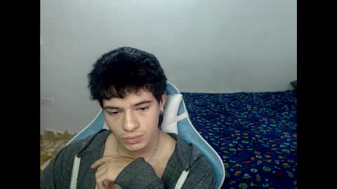 carapalida9008 online show from November 15, 1:57 pm