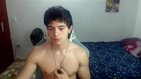 carapalida9008 online show from November 26, 11:30 pm