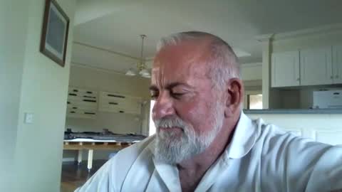 C A Rey online show from May 31, 5:08 am