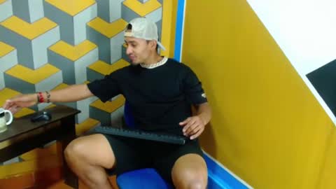 carl_jhonson1 online show from January 7, 2:49 pm