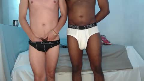 Snapshot of carlos_bigger chatting on October 10, 4:06 am Carlos online show from October 10, 4:06 am