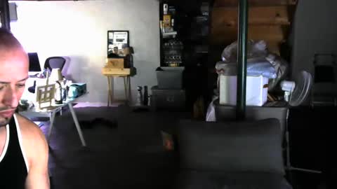Carl online show from December 9, 6:34 am