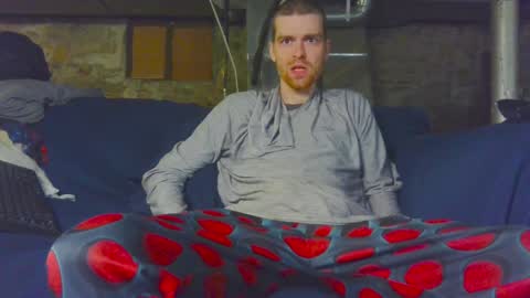 casey online show from December 14, 2:42 pm