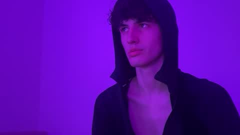 cashmasterparis online show from April 24, 9:17 pm