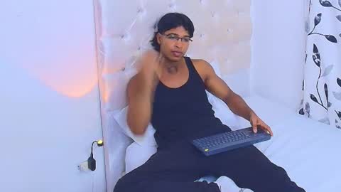 CASSIAN GOLD online show from June 18, 2:35 am