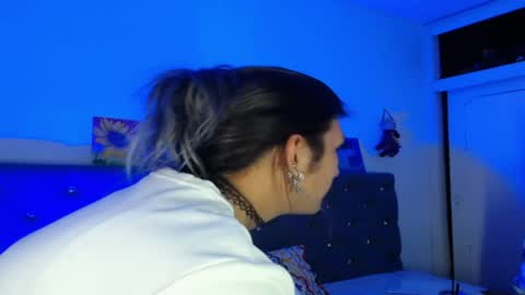 I am Valentinn online show from April 11, 1:02 am