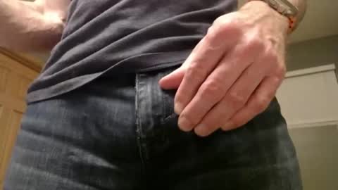 Snapshot of centerfield24 chatting on March 3, 7:28 am Centerfield online show from March 3, 7:28 am