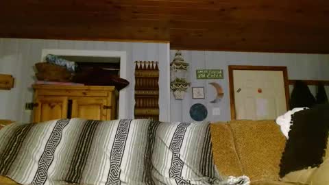 cguffey2284 online show from December 30, 5:04 am