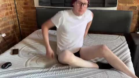 Snapshot of chadbentley420 chatting on October 20, 1:04 pm chadbentley420 online show from October 20, 1:04 pm