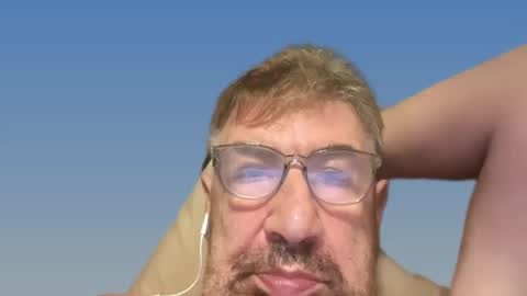 Snapshot of champsex305610 chatting on March 4, 6:50 pm champsex305610 online show from March 4, 6:50 pm