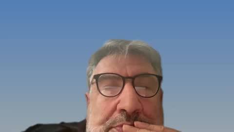 Snapshot of champsex305610 chatting on September 10, 9:41 am champsex305610 online show from September 10, 9:41 am