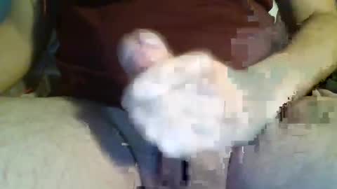 Snapshot of charliebenz11 chatting on February 22, 11:21 pm charliebenz11 online show from February 22, 11:21 pm