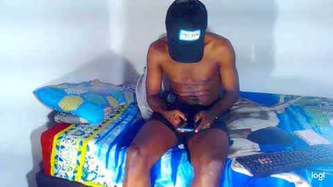 charly_vergonti_ online show from February 2, 8:46 am