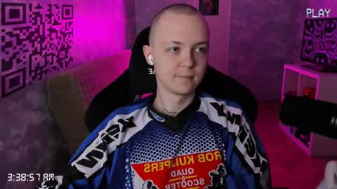 lynxy online show from December 4, 12:39 am