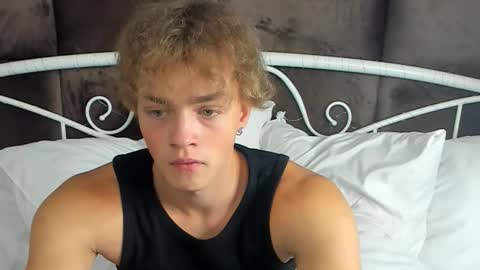 Snapshot of chase_muscular chatting on October 14, 3:19 pm Chase online show from October 14, 3:19 pm