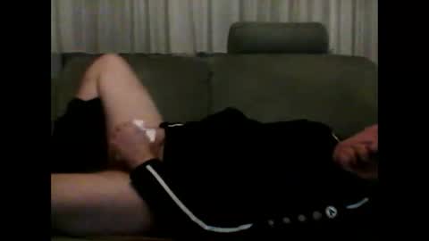 Snapshot of cheesy4444 chatting on February 4, 9:31 pm Tom online show from February 4, 9:31 pm