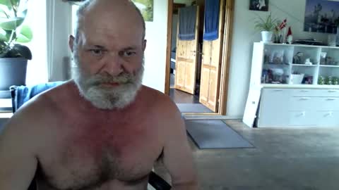 chefben666 online show from May 10, 7:09 am