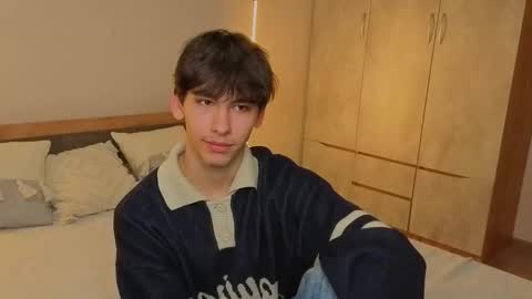 Snapshot of chem1ko chatting on October 20, 3:05 pm LUCASRYANPVT IS OPEN online show from October 20, 3:05 pm