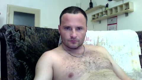 Snapshot of cheryloverboy chatting on January 6, 2:48 am cheryloverboy online show from January 6, 2:48 am