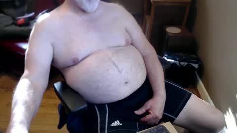Snapshot of chgodad chatting on February 13, 9:50 pm chgodad online show from February 13, 9:50 pm