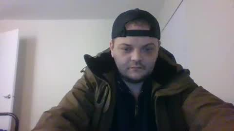 Snapshot of chicago69421 chatting on February 12, 12:27 am Kyle online show from February 12, 12:27 am