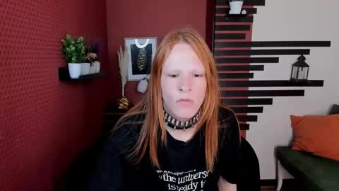 Chloe online show from October 2, 11:14 am