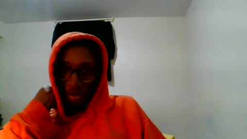 Chocolatinhermoso online show from December 31, 12:00 am