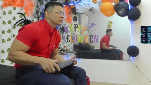 Chorey Thaylor online show from October 12, 4:23 pm