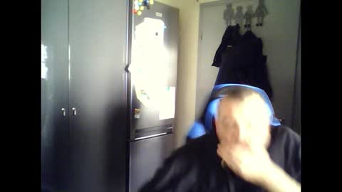 Chris online show from March 7, 9:40 am