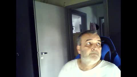 Chris online show from June 20, 9:58 am