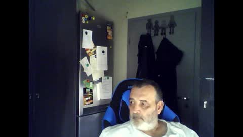 Chris online show from July 18, 9:47 am