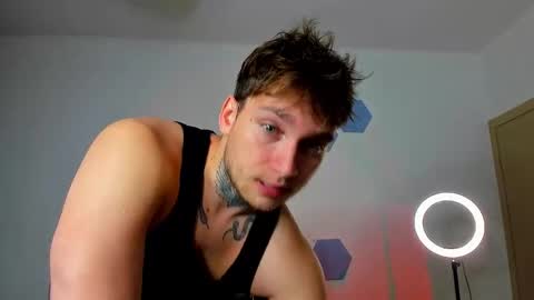 Snapshot of chris_tyson chatting on September 8, 9:58 pm Chris Tyson online show from September 8, 9:58 pm
