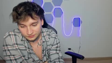 Snapshot of chris_tyson chatting on December 20, 1:03 am Chris Tyson online show from December 20, 1:03 am