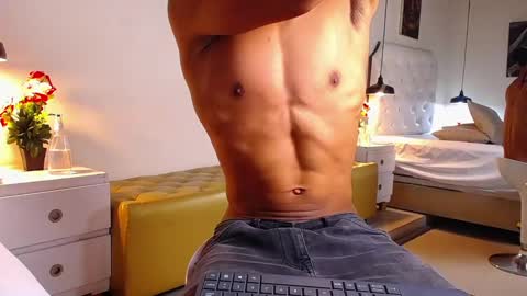 Chris Weell online show from December 3, 9:23 pm