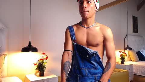 Chris Weell online show from December 20, 8:55 pm