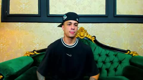 Chris online show from November 26, 11:35 am