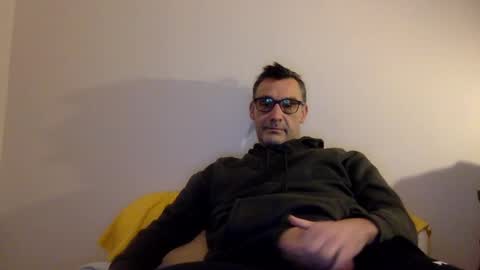 chrispanam13 online show from December 25, 9:33 pm