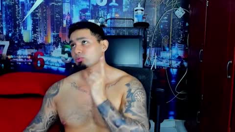 Chriss Stewart online show from December 18, 5:25 am